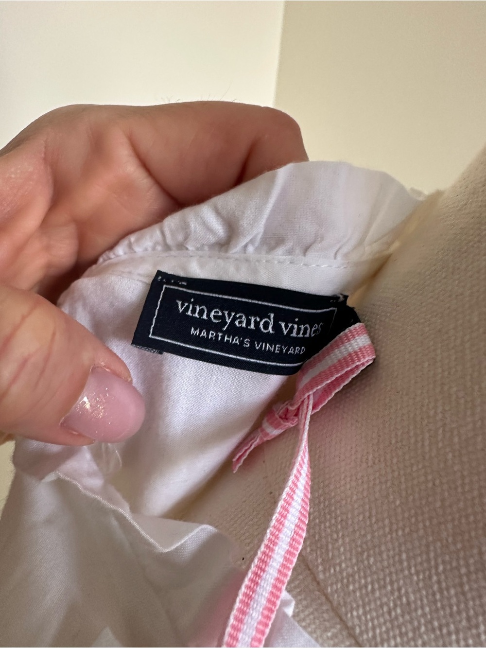 NWT Vineyard Vines Eyelet Christine Dress- Medium - Picture 11 of 13